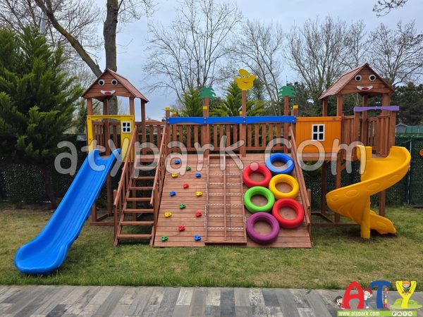 Tek taraflı ahşap oyun parkı palmiye modeli 1127 anaokulu ve bahçe kullanımı